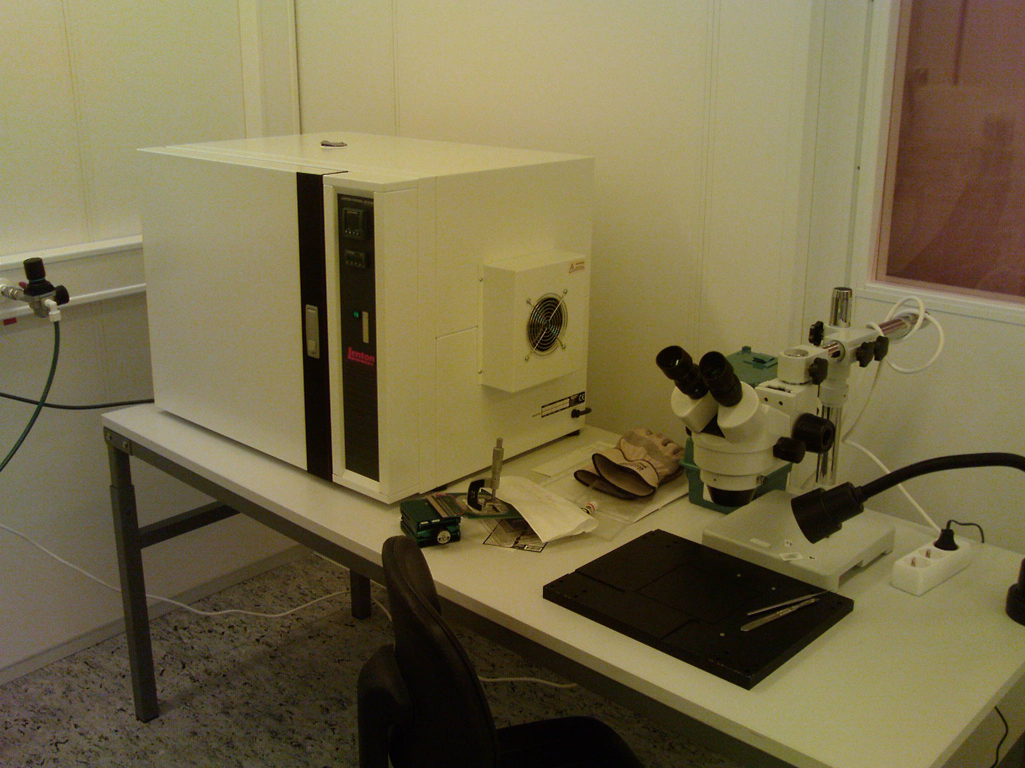 Picture of Temp chamber Lenton 202
