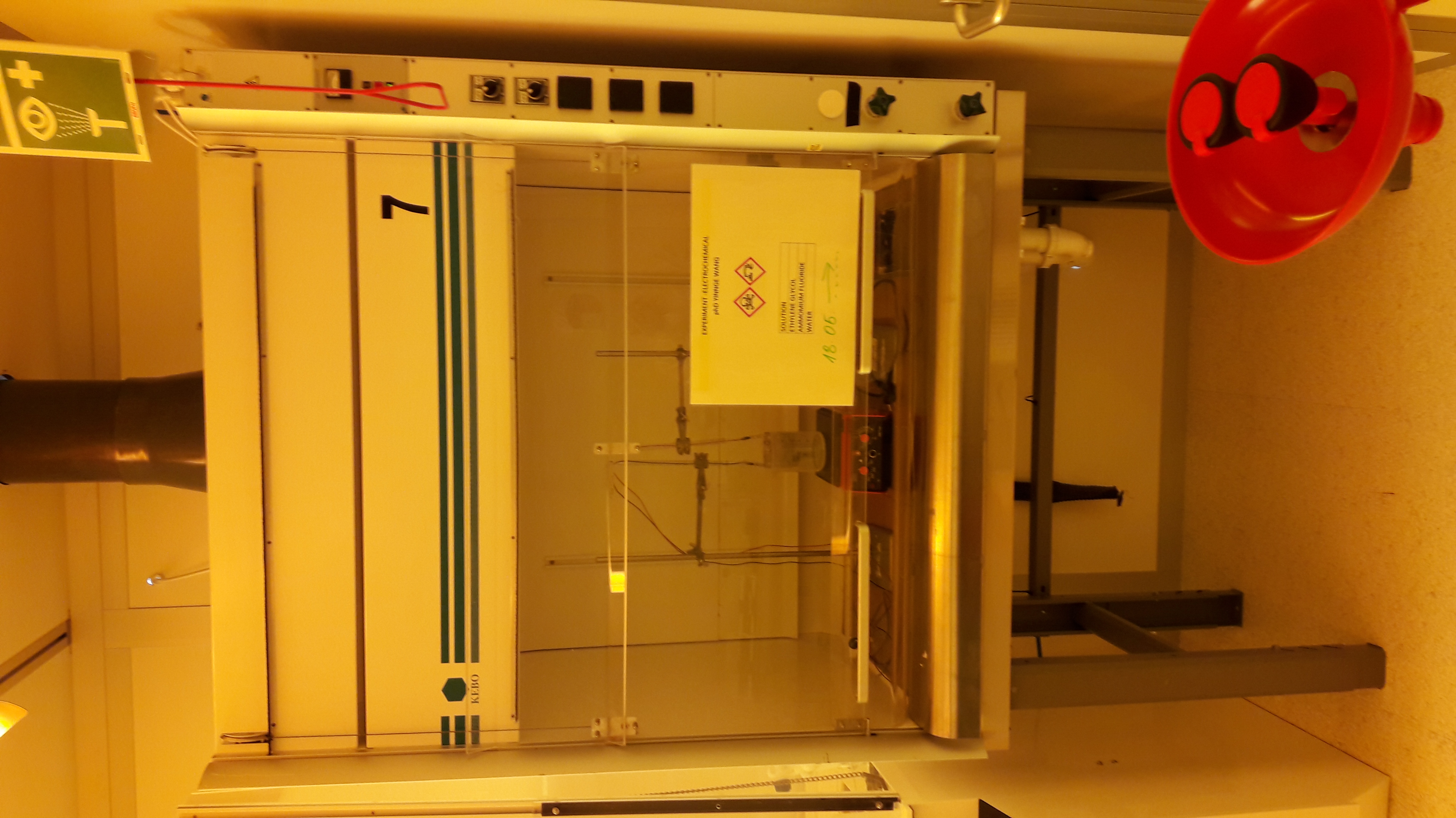Picture of Fume hood 7 - Corrosive