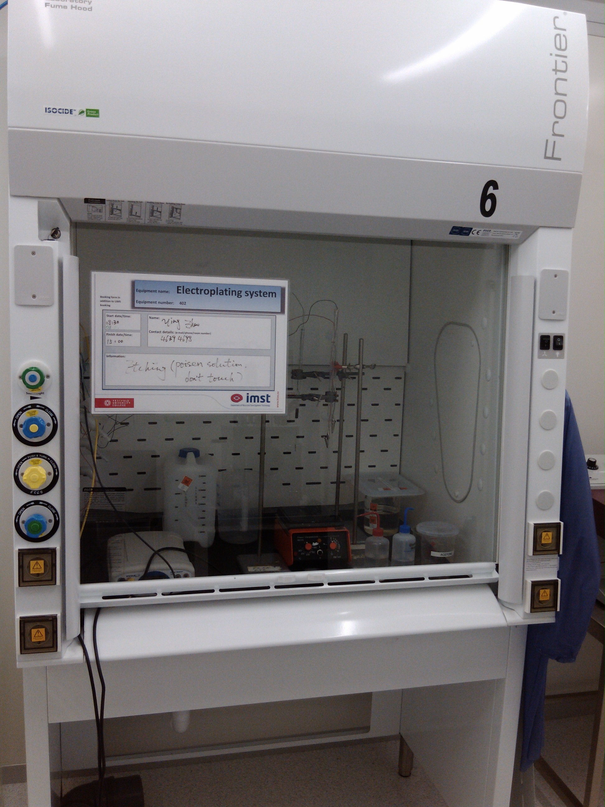 Picture of Fume Hood 6-